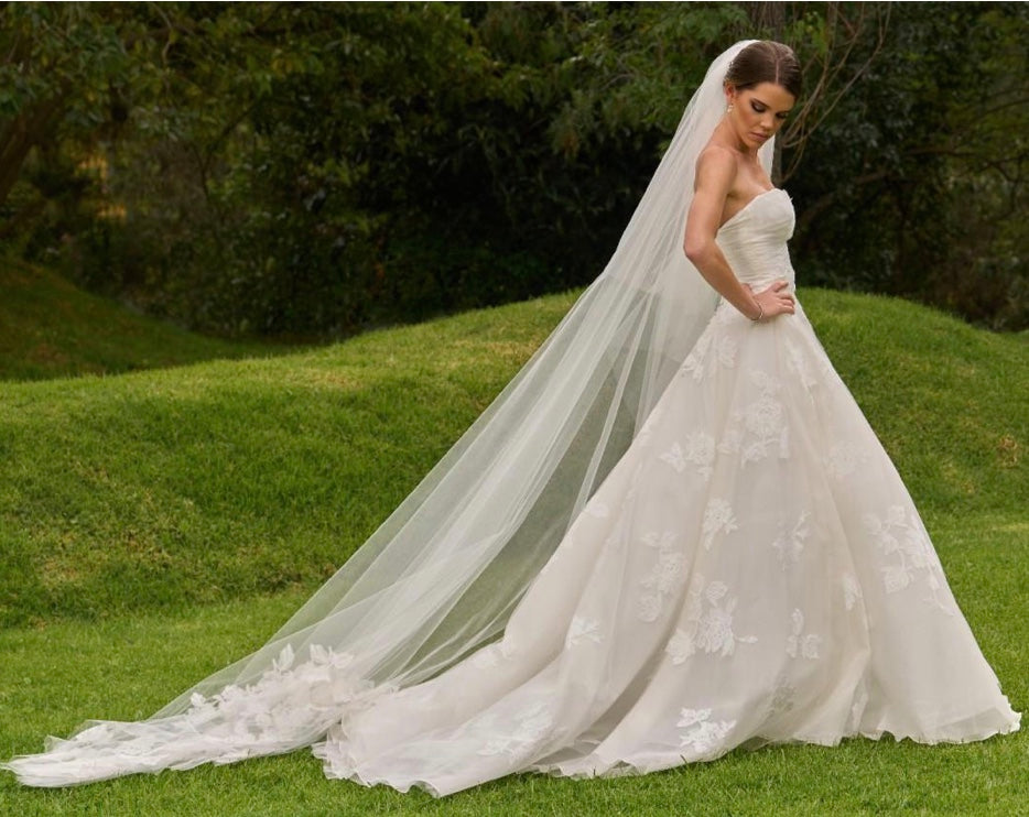 Carolina Herrera: 5 Top-Selling Wedding Dresses